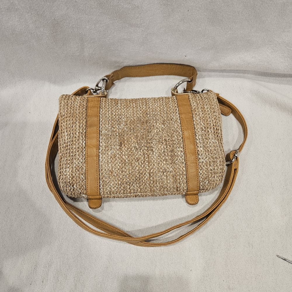 Olivia + Joy Tan and Brown Woven Crossbody Bag With Buckle And Ring Accents - Picture 5 of 9